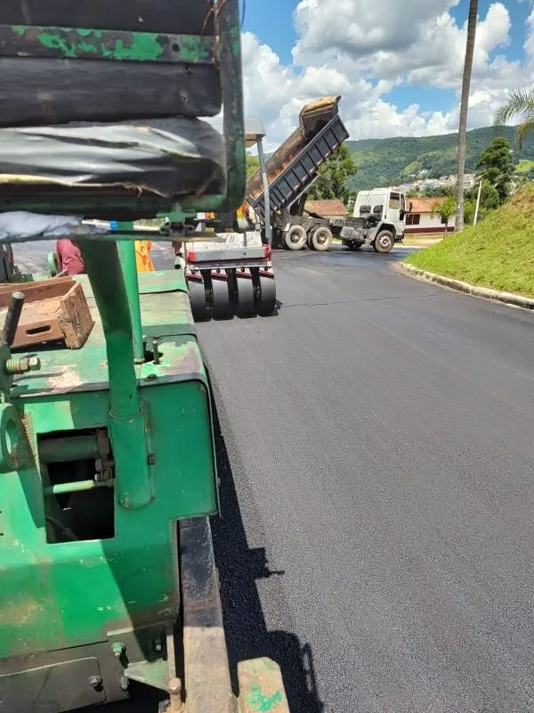 Pavimentação de estradas e rodovias